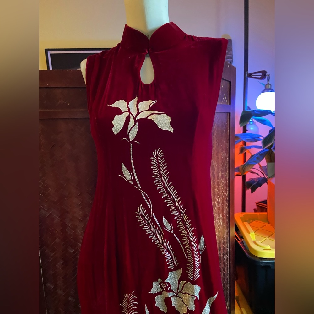 Vintage Crimson long velvet oriental Cheongsam silver glitter flower dress gown